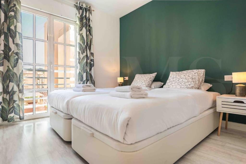Spacious & Authentic Apartment By Rems Málaga Buitenkant foto